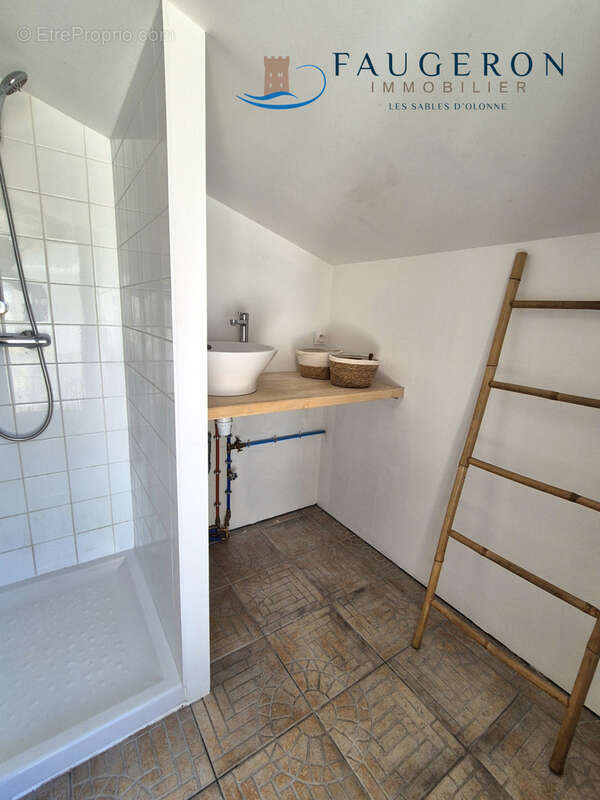 CHATEAU D'OLONNE - Accueillante Maison T2 bis + Jardin / proche Océan - photo 8