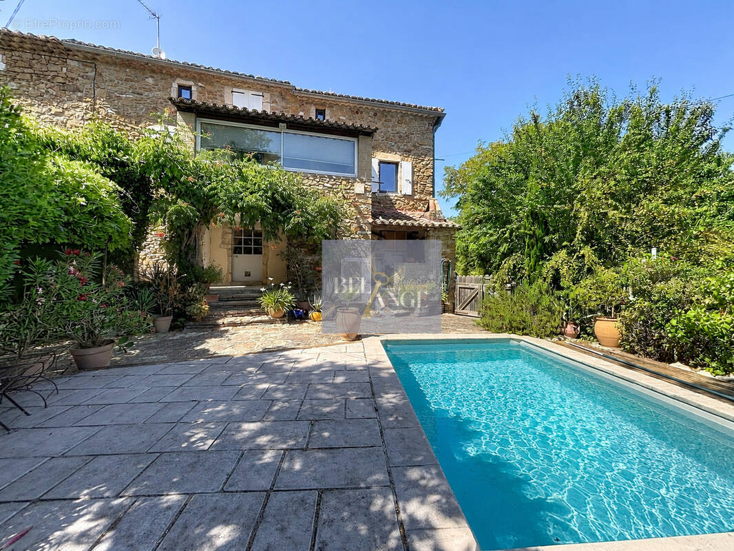 Maison à LAGORCE
