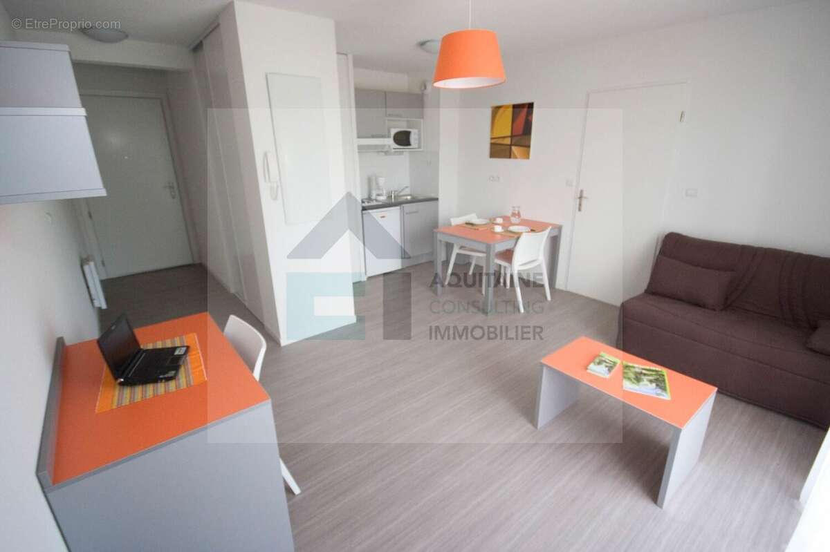 Appartement t1 - niort 79000 - photo 3