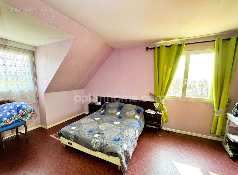 Maison à CREVECOEUR-EN-AUGE
