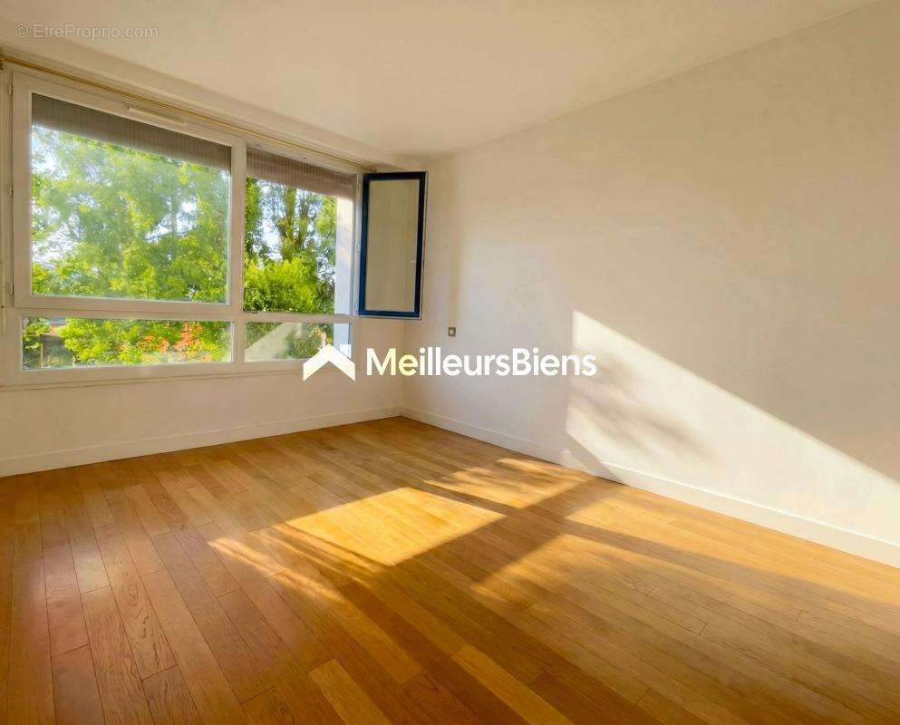 Levallois-Perret 82 m² 4 pièces avec suite parentale et cave - photo 5