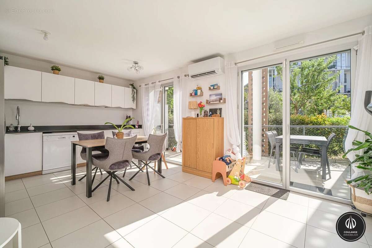 Appartement à MARSEILLE-8E