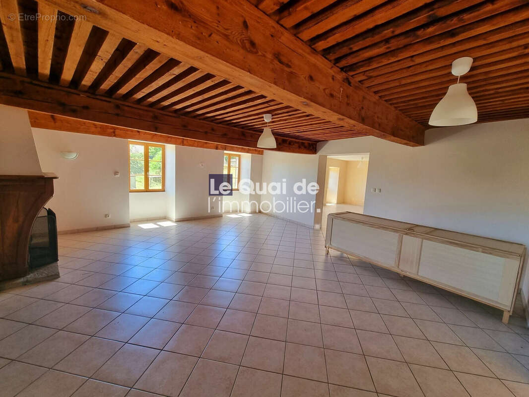 Maison à SAINT-HONORE