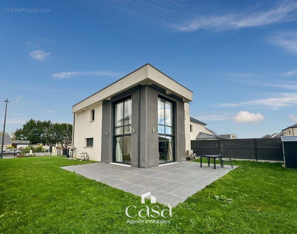 Maison à BARON-SUR-ODON