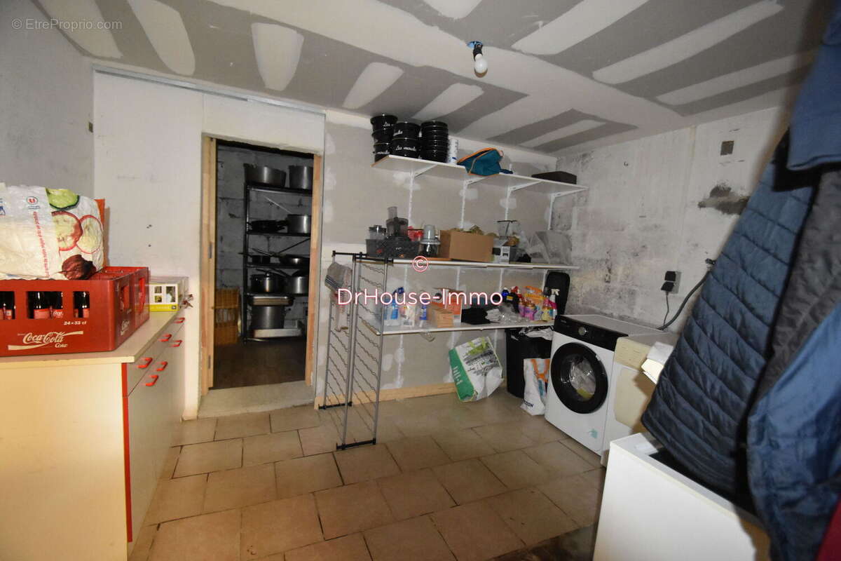 Maison 290 m² à Saint-Denis-De-Mere  - photo 59