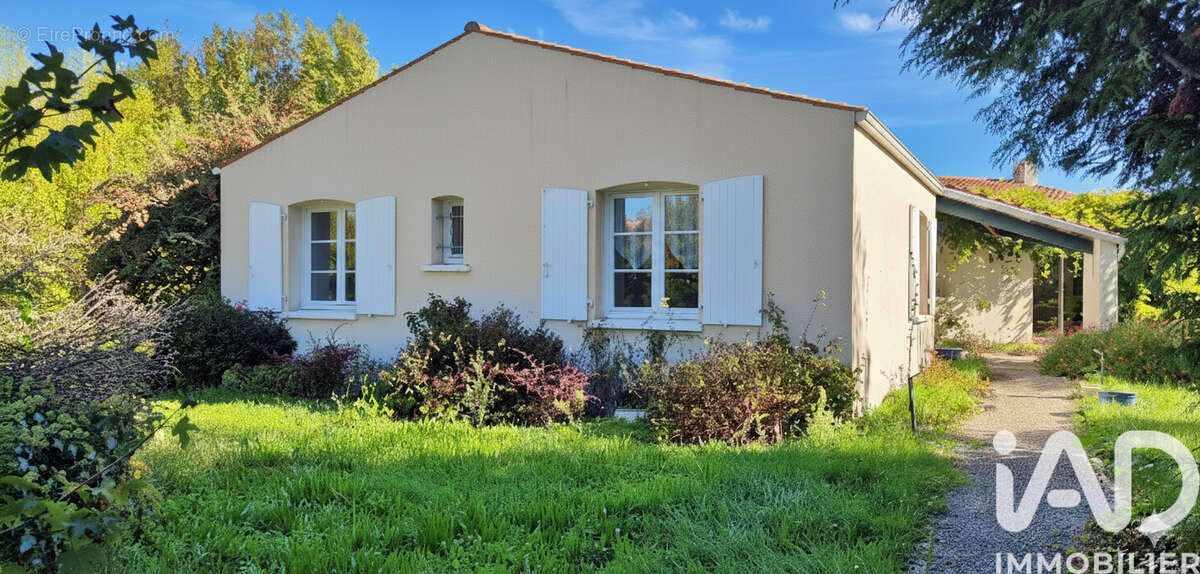 Photo 2 - Maison à LA JARRIE