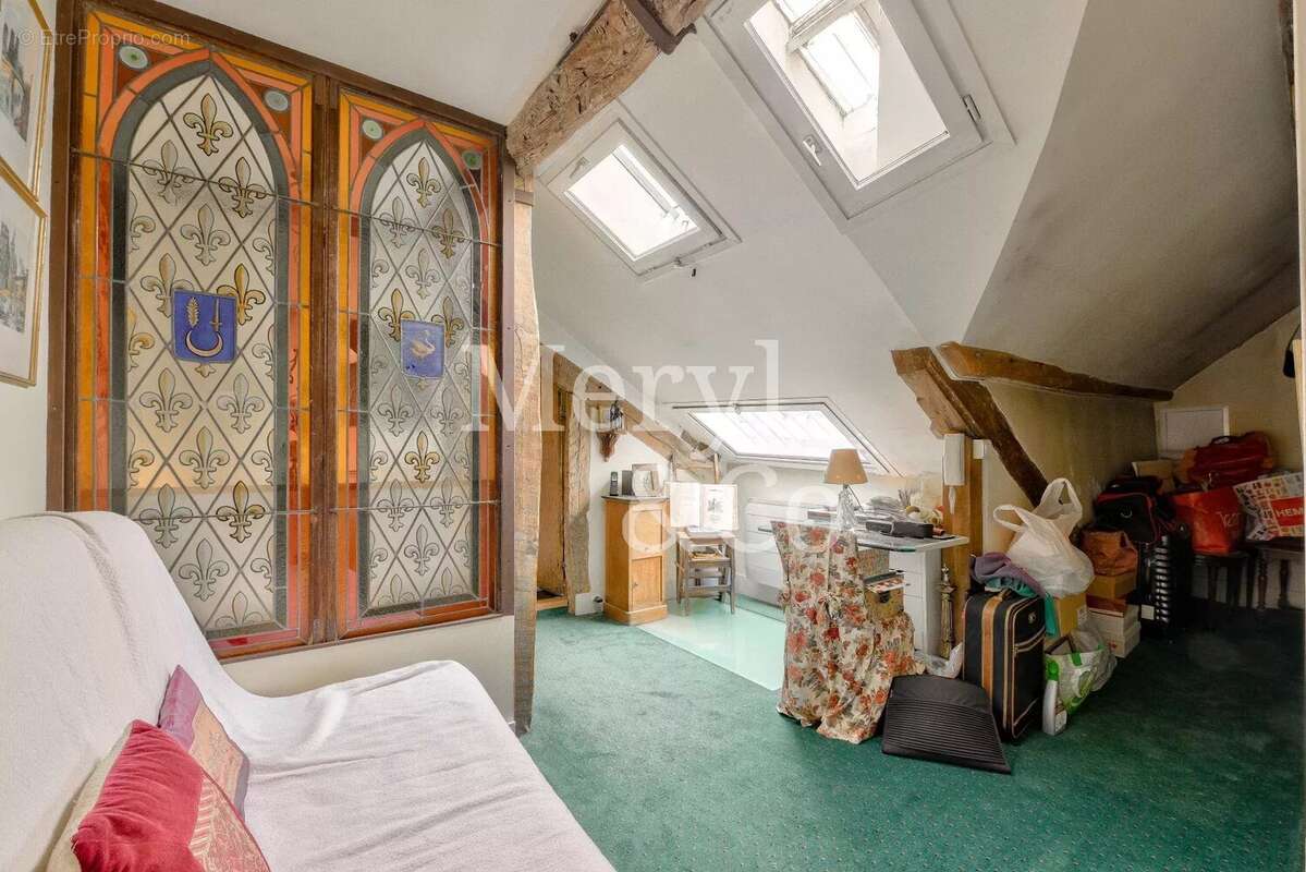 Appartement à PARIS-4E