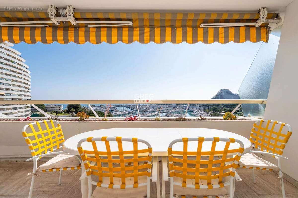 Appartement à VILLENEUVE-LOUBET