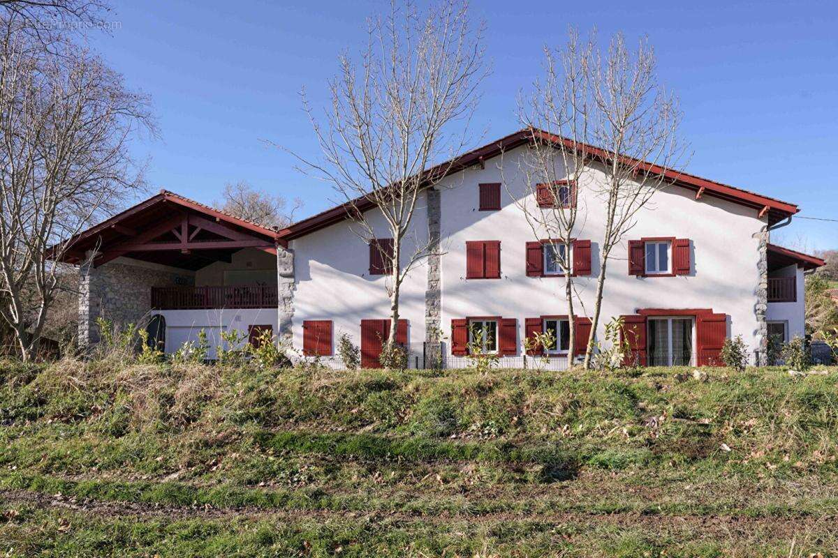Appartement à URRUGNE