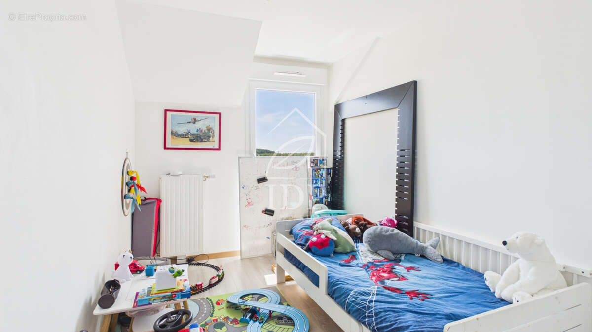Appartement à SAINT-PIERRE-DU-PERRAY