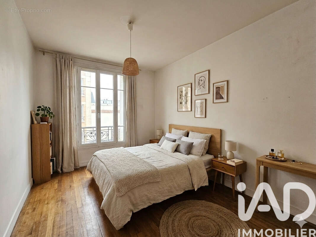 Photo 8 - Appartement à LA GARENNE-COLOMBES