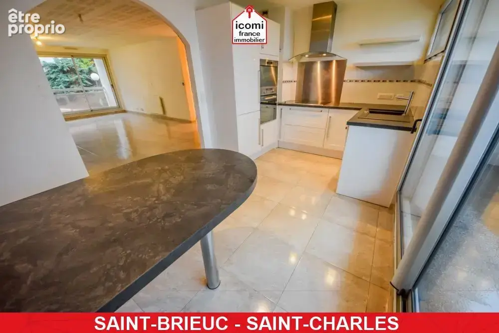 Cotes-d'armor - saint-brieuc (22000) - a vendre - appartement de 1979 t4 90m² - 2 chambres - dalle beton - ascenseur - parking p - photo 2