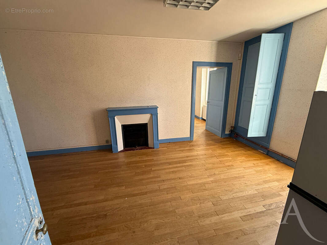Maison à MONTIPOURET