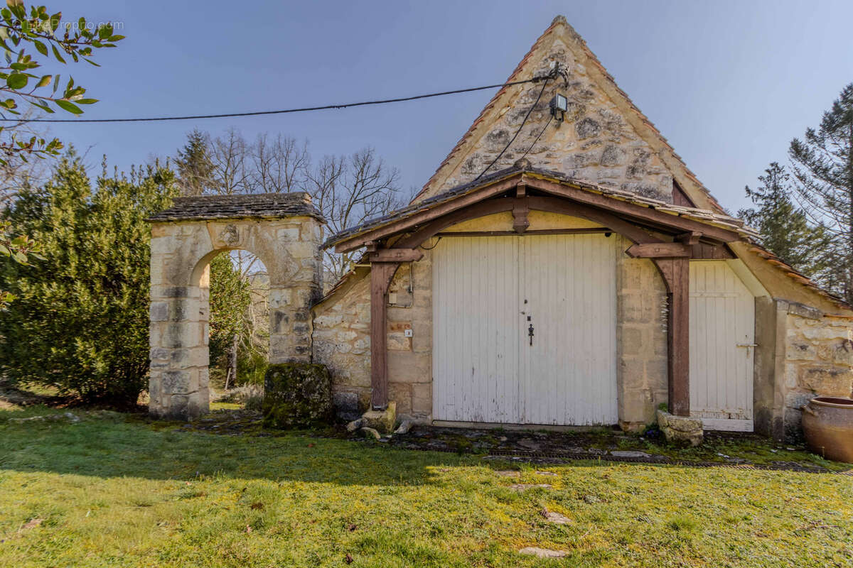 Maison à SAINT-CYPRIEN