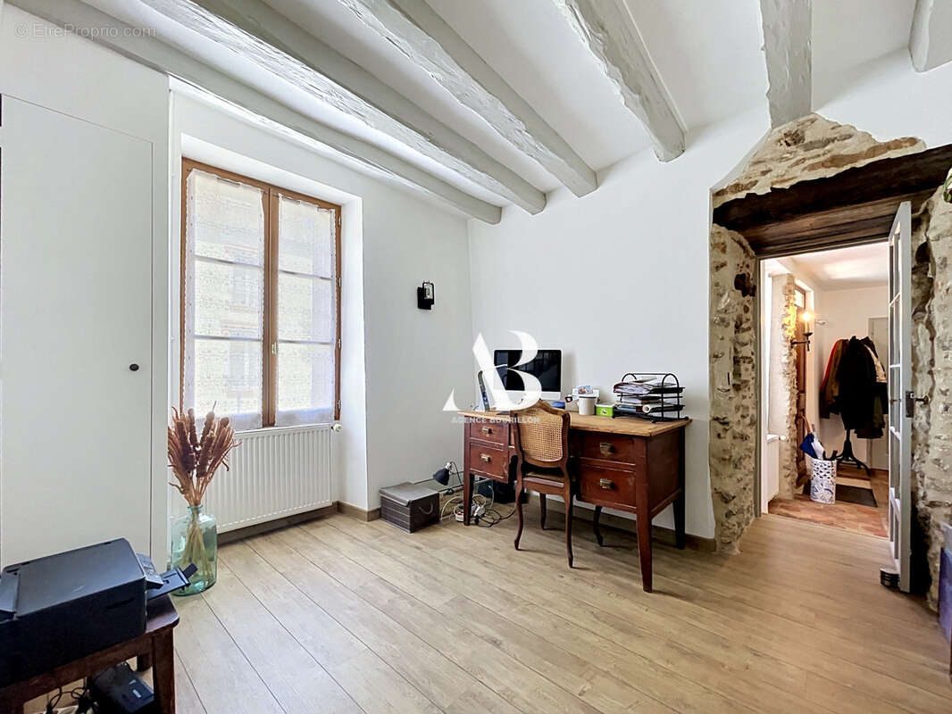 Maison à LA CHAPELLE-GAUTHIER