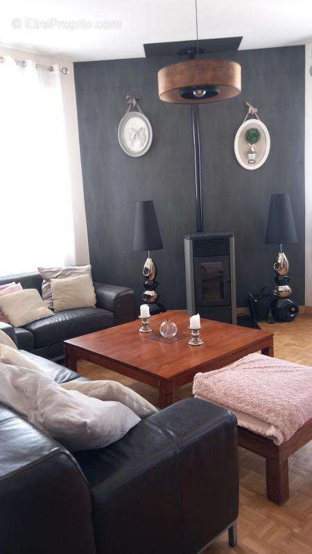 Maison à SAINT-JUST-LUZAC