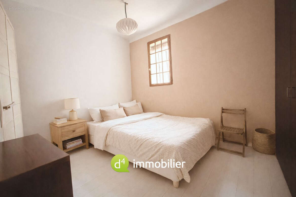 Appartement à MARSEILLE-6E