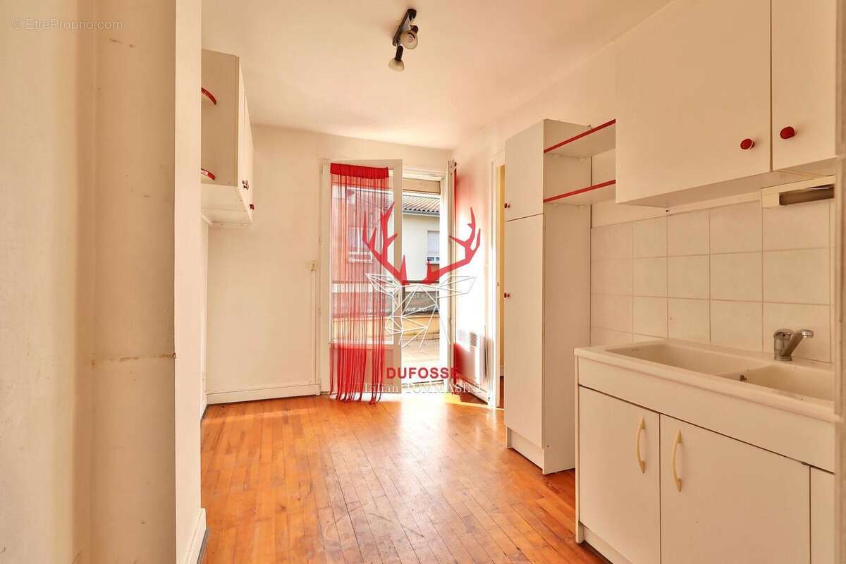 Photo 4 - Appartement à LA TOUR-DE-SALVAGNY