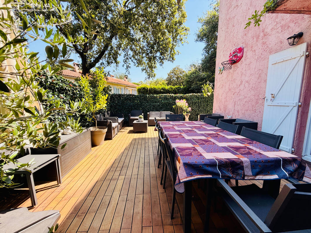 Maison à VILLENEUVE-LOUBET