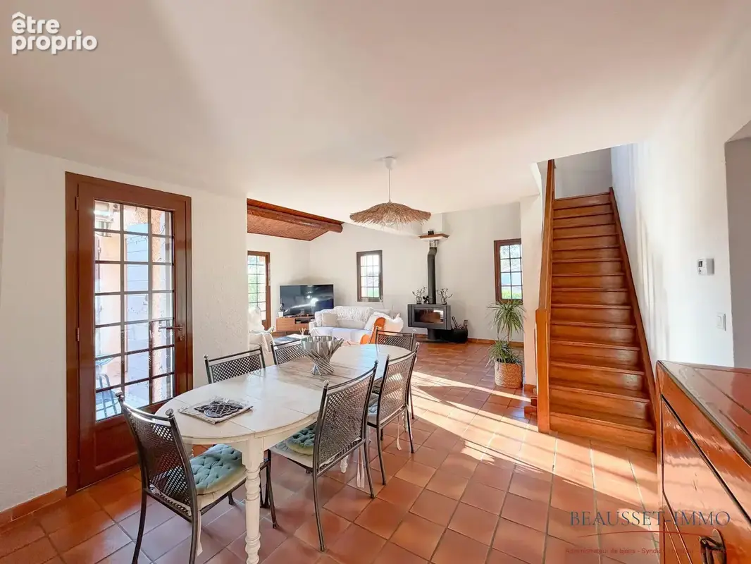 Maison 4 pièces 126 m² à vendre à Saint-Cyr-Sur-Mer (83270) - photo 5