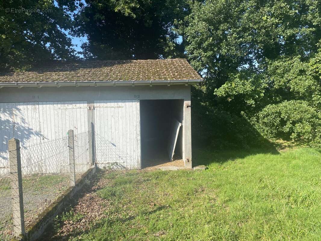 Maison à PEYRAT-LE-CHATEAU