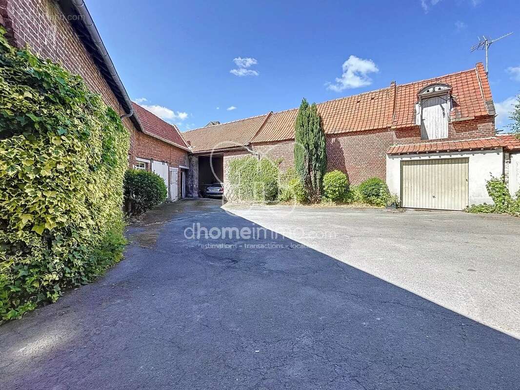 Maison à RAIMBEAUCOURT