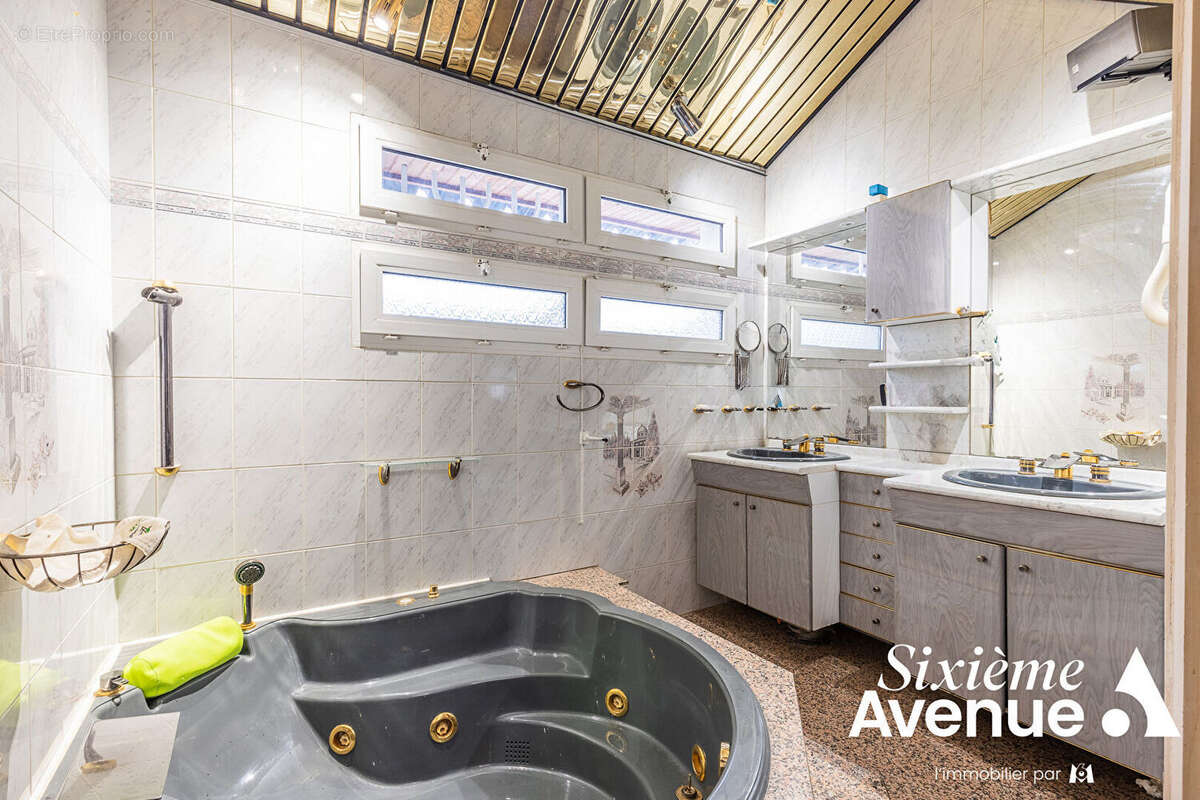 Maison à JUVISY-SUR-ORGE