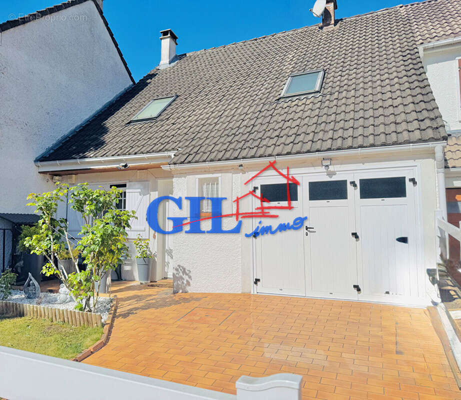 Maison à CESSON