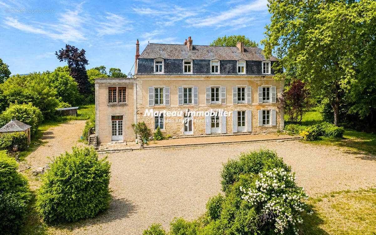 Maison à SAINT-PAVACE