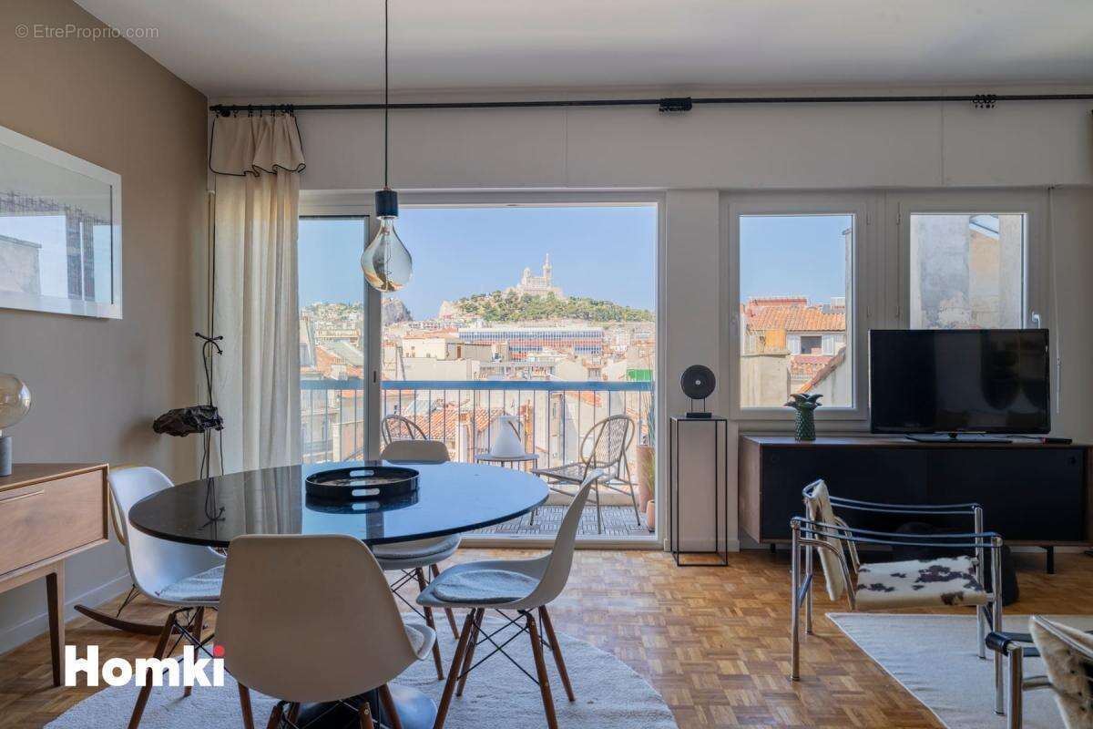 Appartement à MARSEILLE-6E