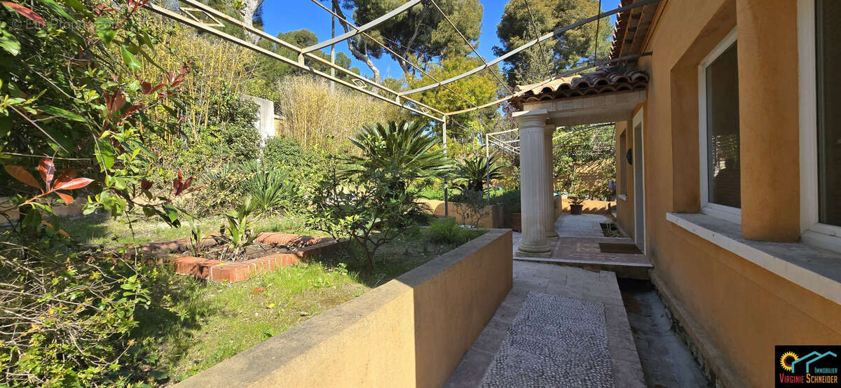 Maison 214m2 parcelle plus de 800m2 piscine et garage CAP ROUSSET - photo 17