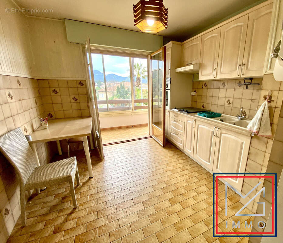 Appartement à SANARY-SUR-MER