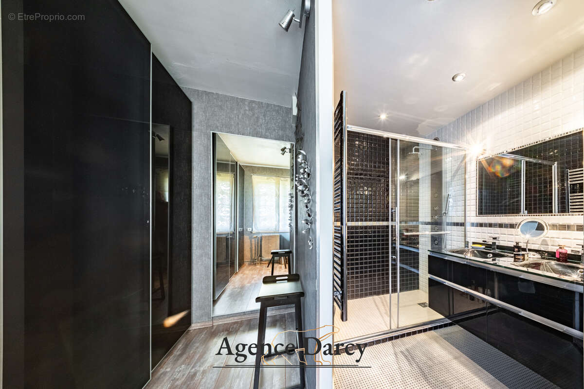 Maison à SAINT-JULIEN