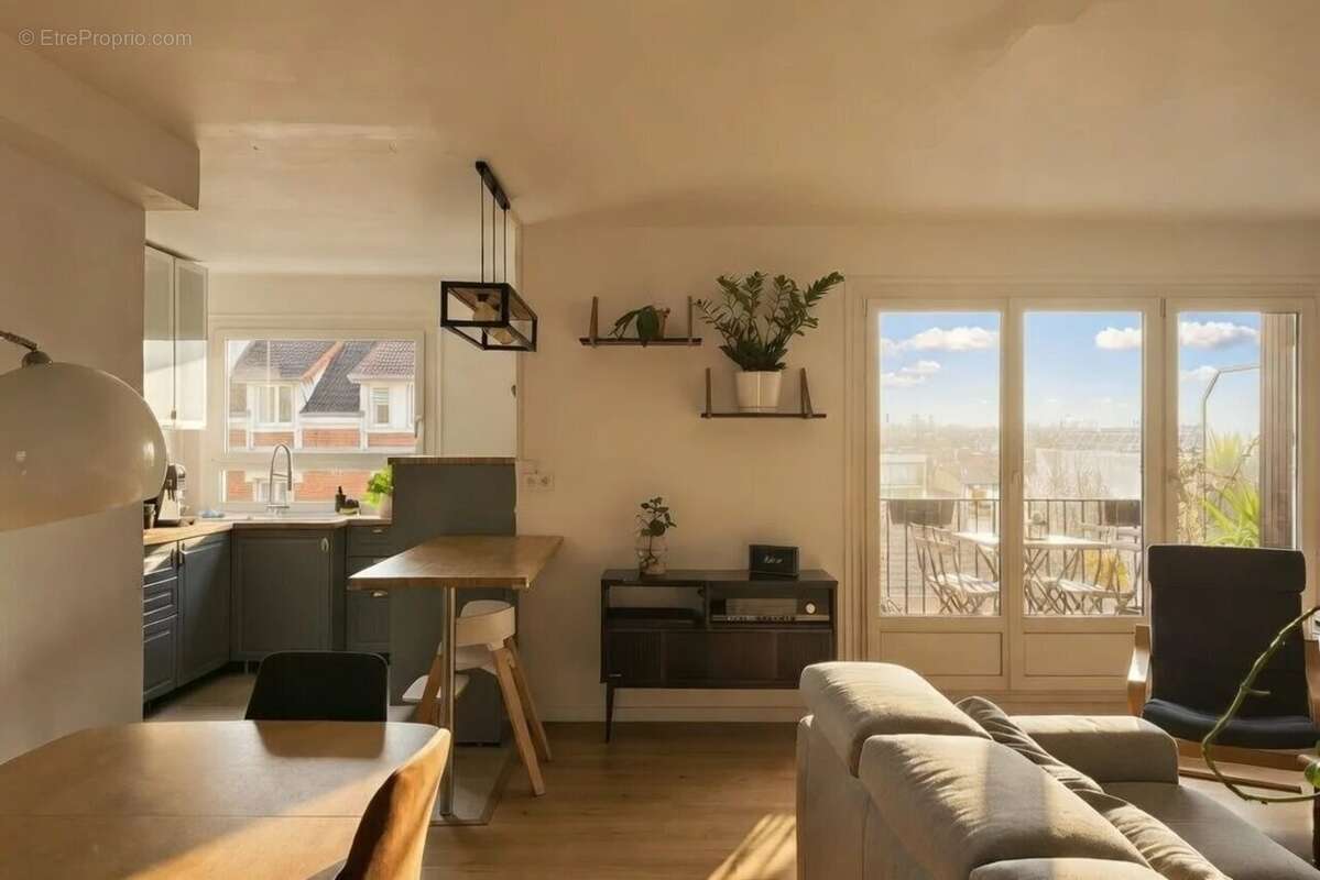 Appartement à SAINT-MAUR-DES-FOSSES