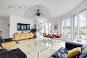 Appartement à LEVALLOIS-PERRET