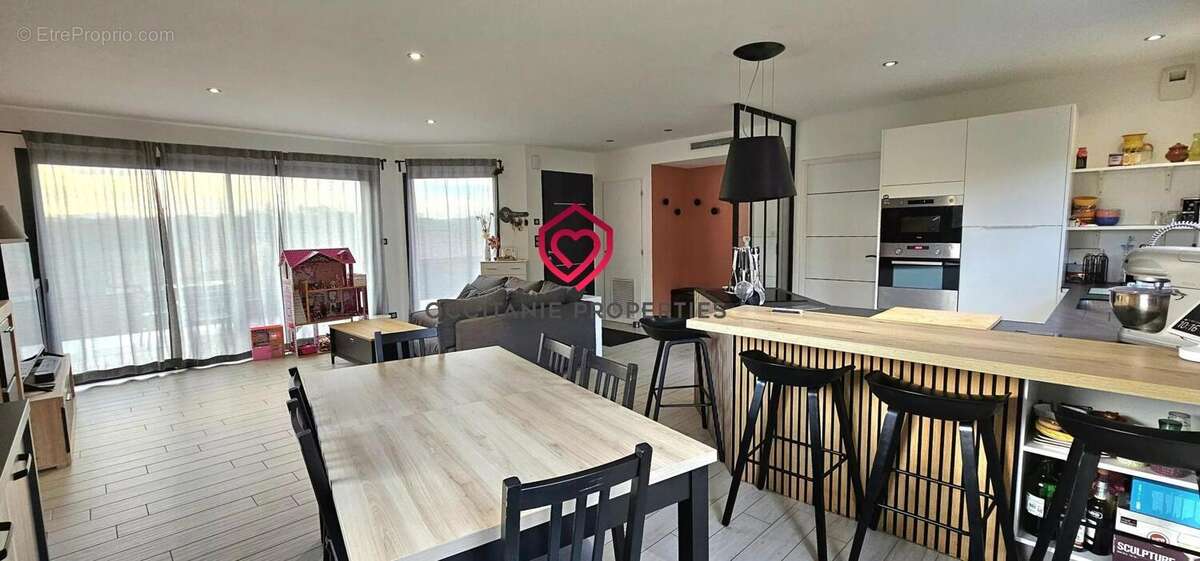 Maison à LEZAT-SUR-LEZE