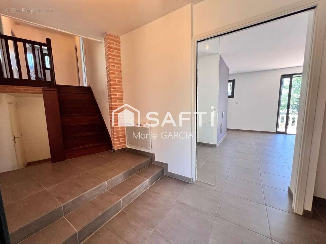 Maison 145 m² à Leojac  - photo 2