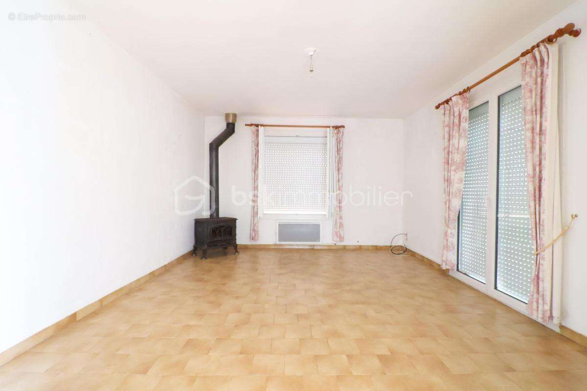 Maison de 77 m² avec combles aménageables sur parcelle de 1000 m² - photo 4
