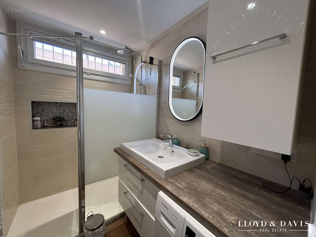 Appartement à BORMES-LES-MIMOSAS