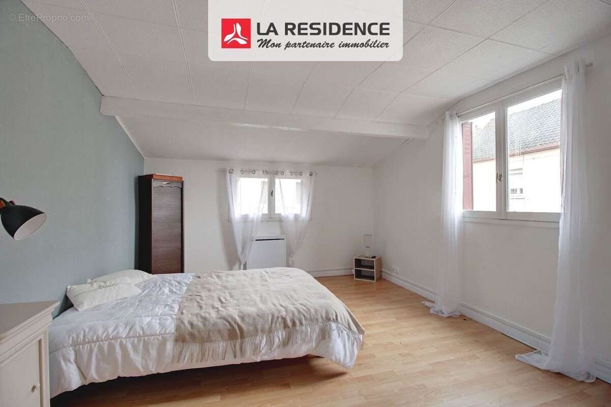 Maison à SAINT-ETIENNE-DU-ROUVRAY