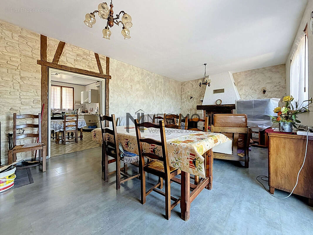 Maison Bourmont Entre Meuse Et Mouzon 4 pièce(s) 124 m2 - photo 7
