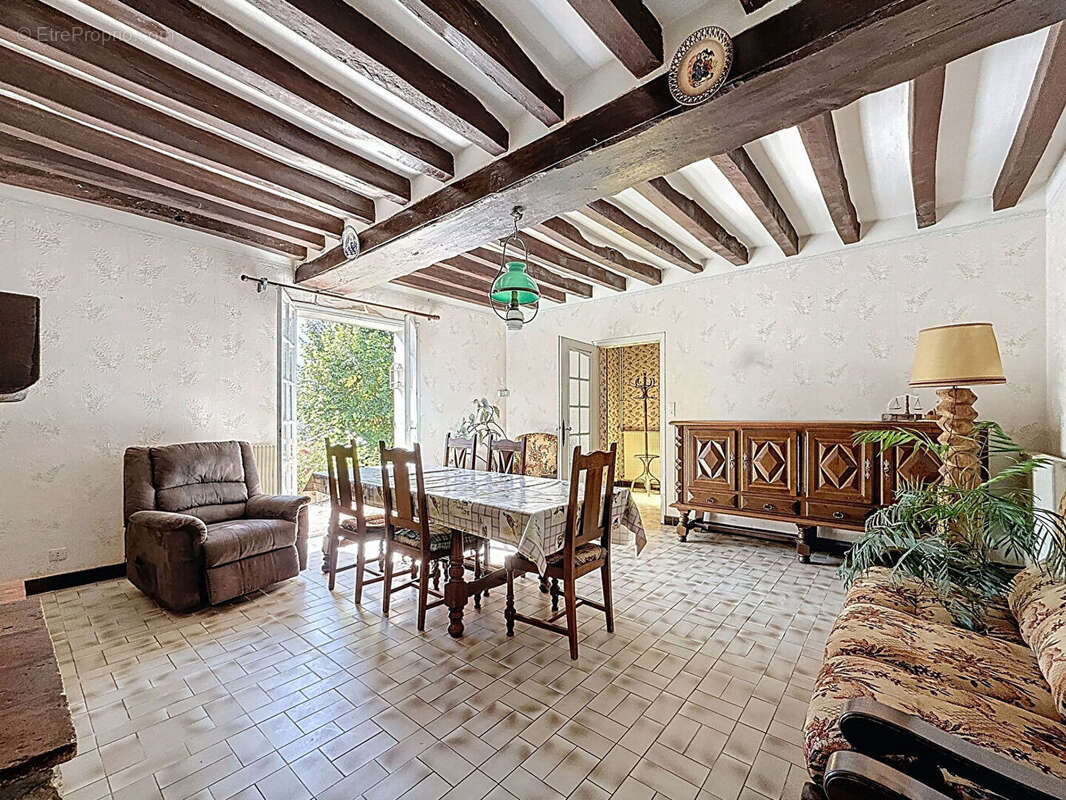 Maison à DOUE-LA-FONTAINE