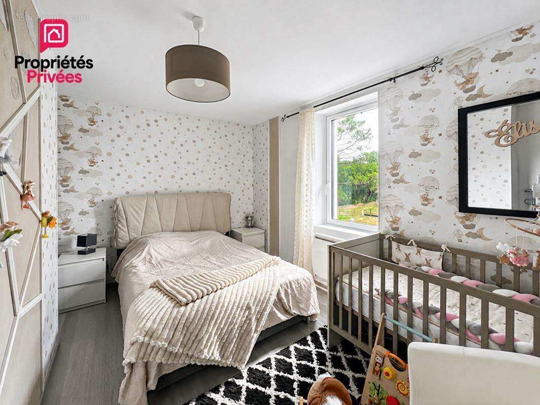 Maison en pierre rénovée de 142 m² sur plus de 7 300 m² - photo 9