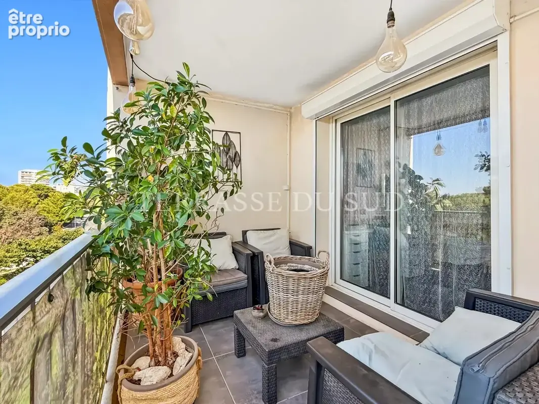 Vente Appartement 3 Pièce de 73 m2 avec Balcon/Terrasse, Loggia et Cave - Pointe-Rouge / Pastré - Marseille 8 - photo 12