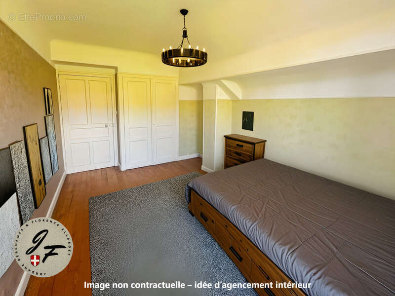 Maison à VIVIERS-DU-LAC