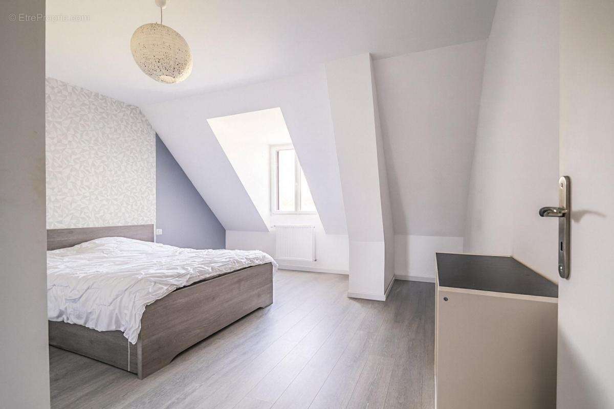 Maison à SAVIGNE-L&#039;EVEQUE