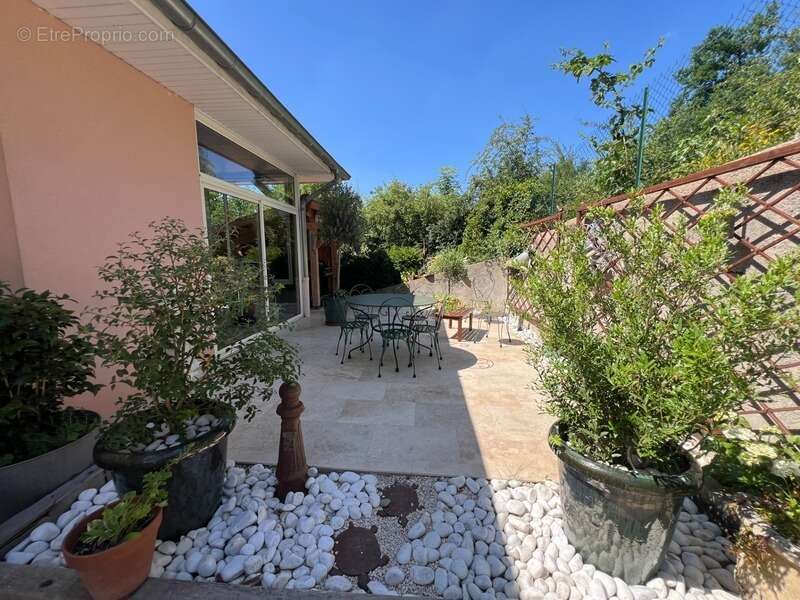 Maison à CHAUFFAILLES