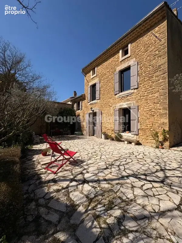 A VENDRE Mas 4 chambres, garage, piscine à Althen Des Paluds - photo 4