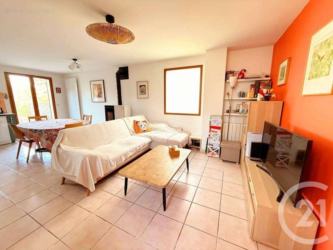 Maison 107 m² à Fontenay-Sous-Bois  - photo 3
