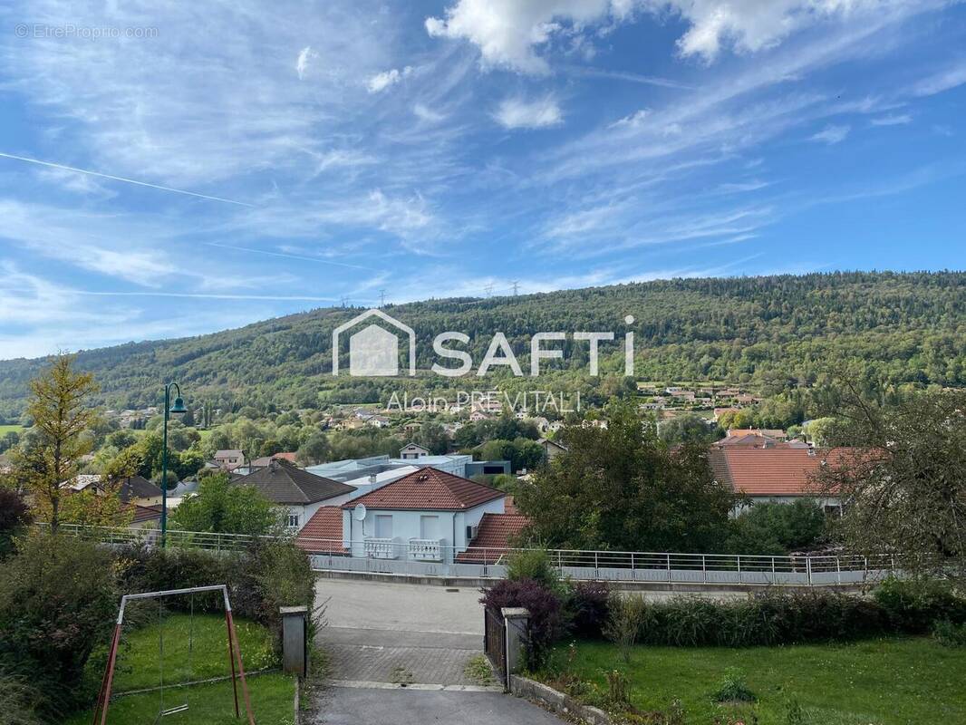 Photo 1 - Maison à BELLIGNAT